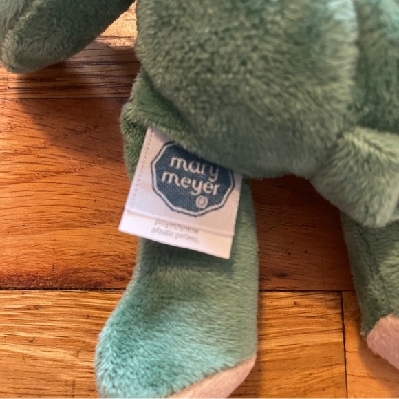 Mary Meyer | Small Green Vermont Bear | 7 in - Picture 5 of 5